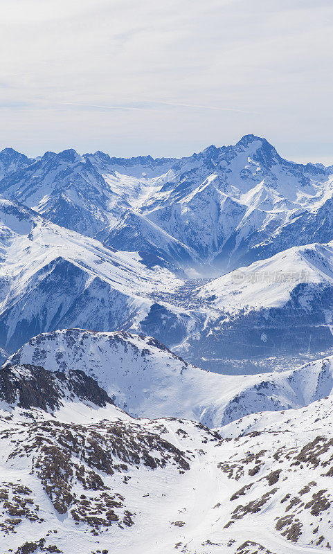 两个阿尔卑斯山- Alpe d ' huez视图